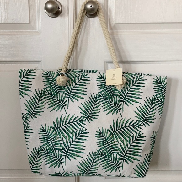 Jumbo Palm Leaf Print Beach Tote - Picture 7 of 8